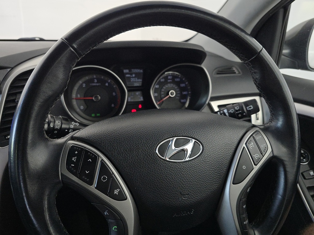 Hyundai I30 1.6 Crdi Se Blue Drive 109 Bhp Blue #45