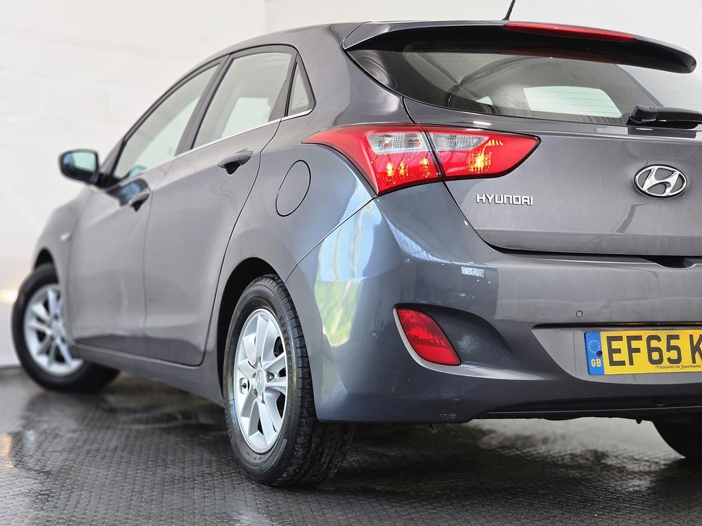 Hyundai I30 1.6 Crdi Se Blue Drive 109 Bhp Blue #29