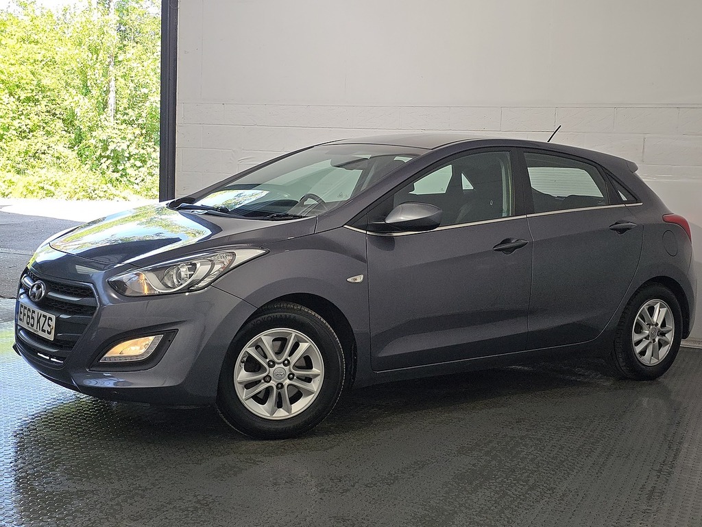 Hyundai I30 1.6 Crdi Se Blue Drive 109 Bhp Blue #24