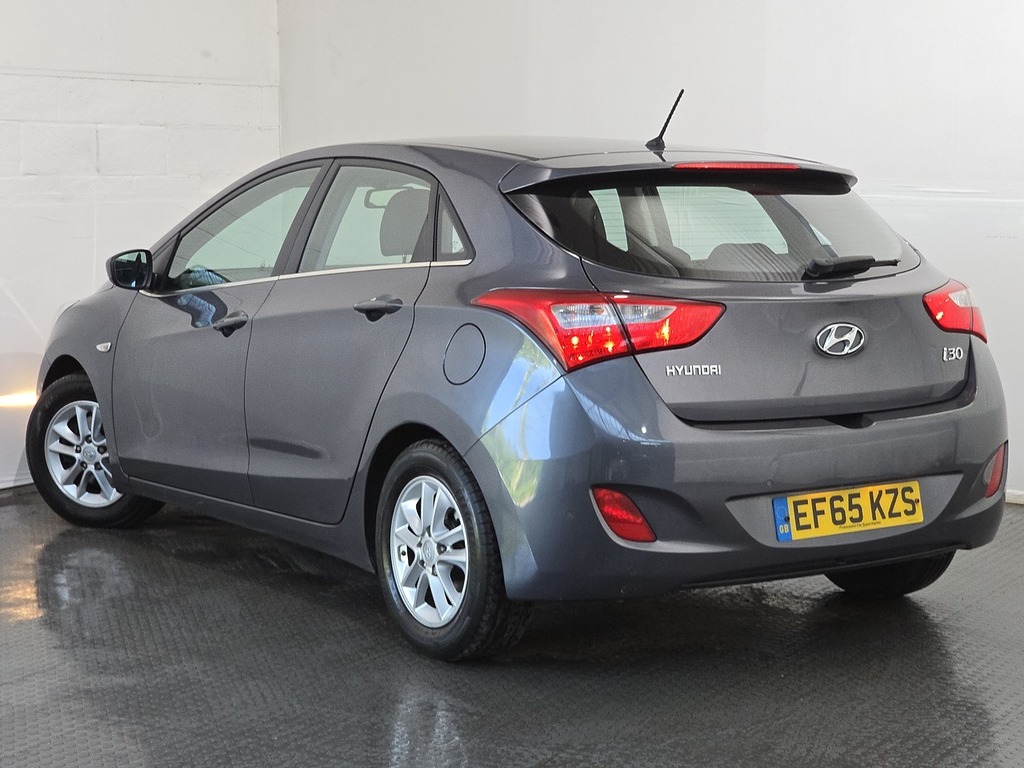Hyundai I30 1.6 Crdi Se Blue Drive 109 Bhp Blue #27