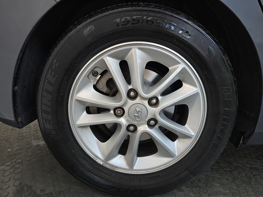 Hyundai I30 1.6 Crdi Se Blue Drive 109 Bhp Blue #65