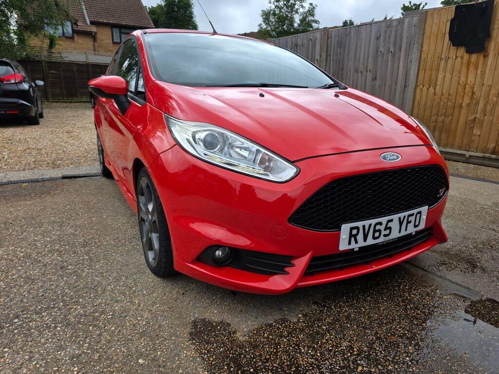 Ford Fiesta Hatchback 1.6T Ecoboost St-2 Euro 6 201565 Orange