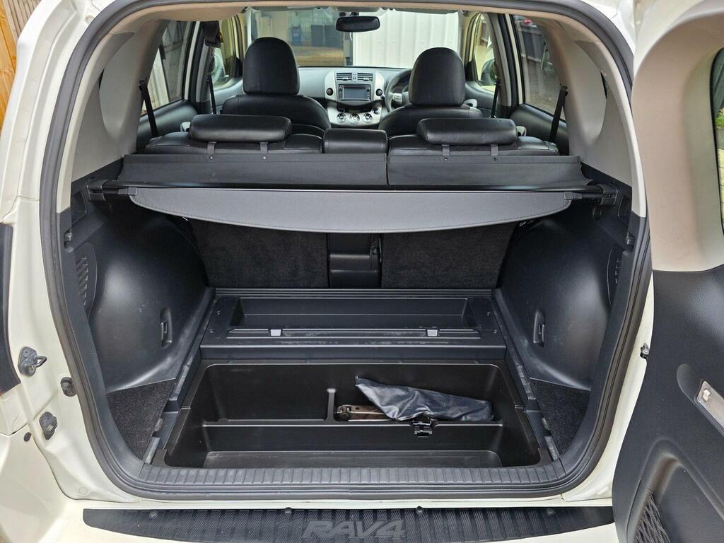 Toyota Rav 4 Grey #34