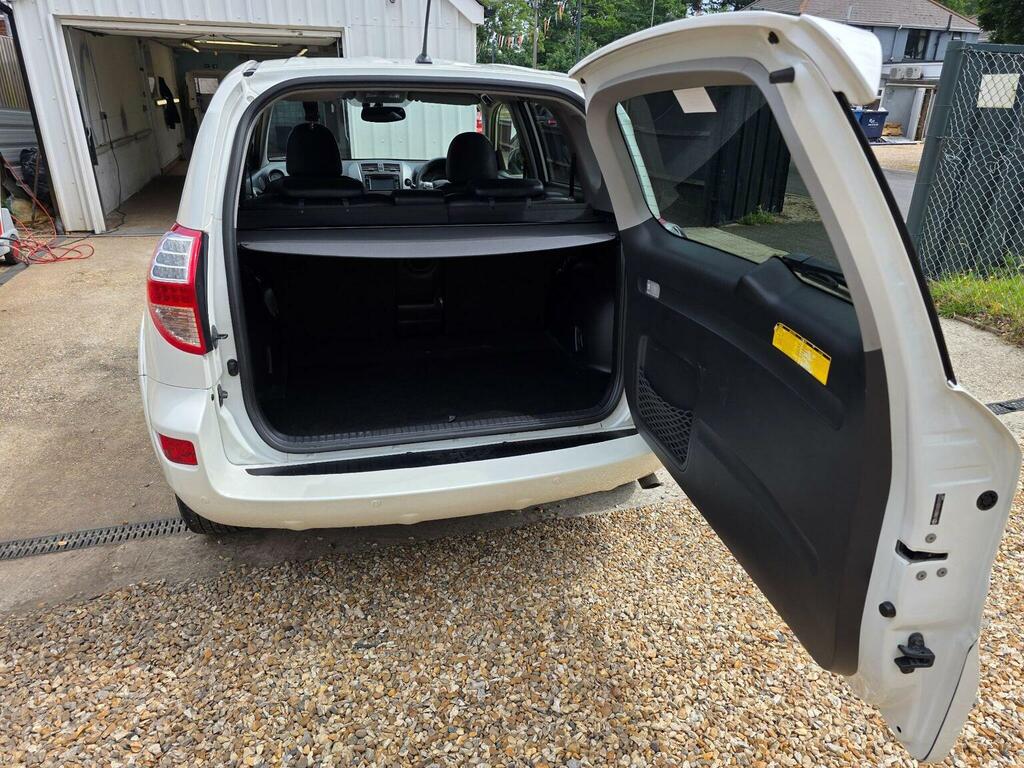 Toyota Rav 4 Grey #36