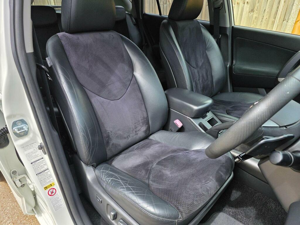 Toyota Rav 4 Grey #14