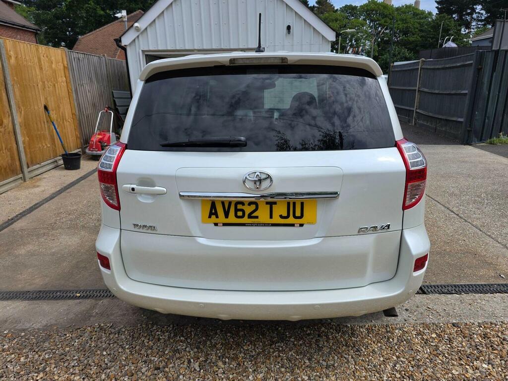 Toyota Rav 4 2.2 D-cat Sr 4Wd Euro 5 AV62TJU White #4