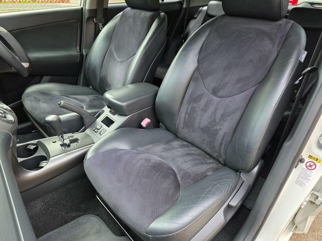 Toyota Rav 4 Grey #31