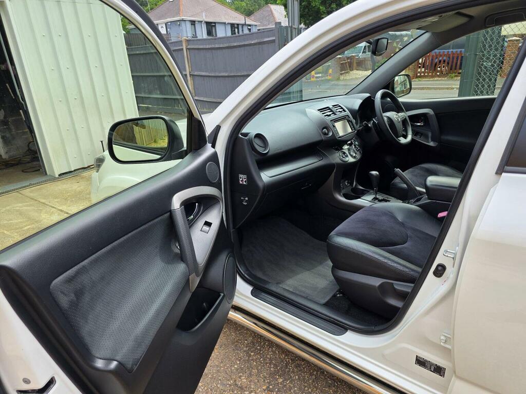 Toyota Rav 4 Grey #30