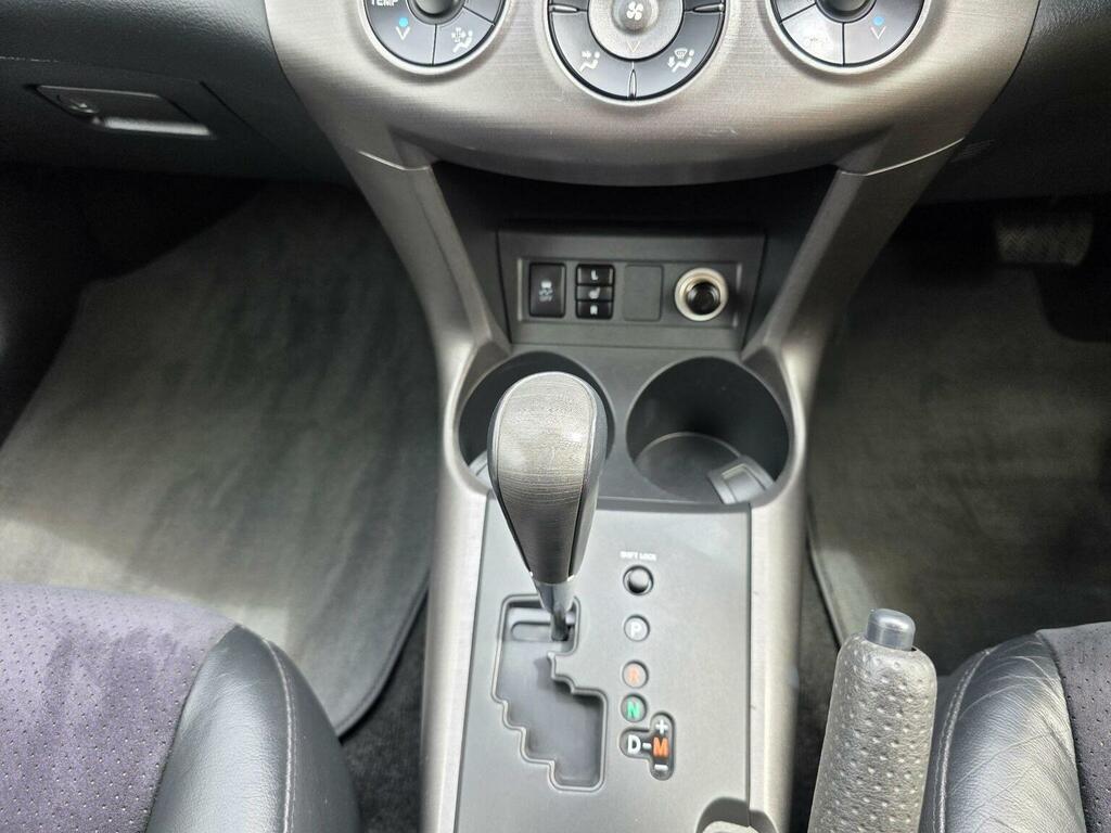 Toyota Rav 4 Grey #25