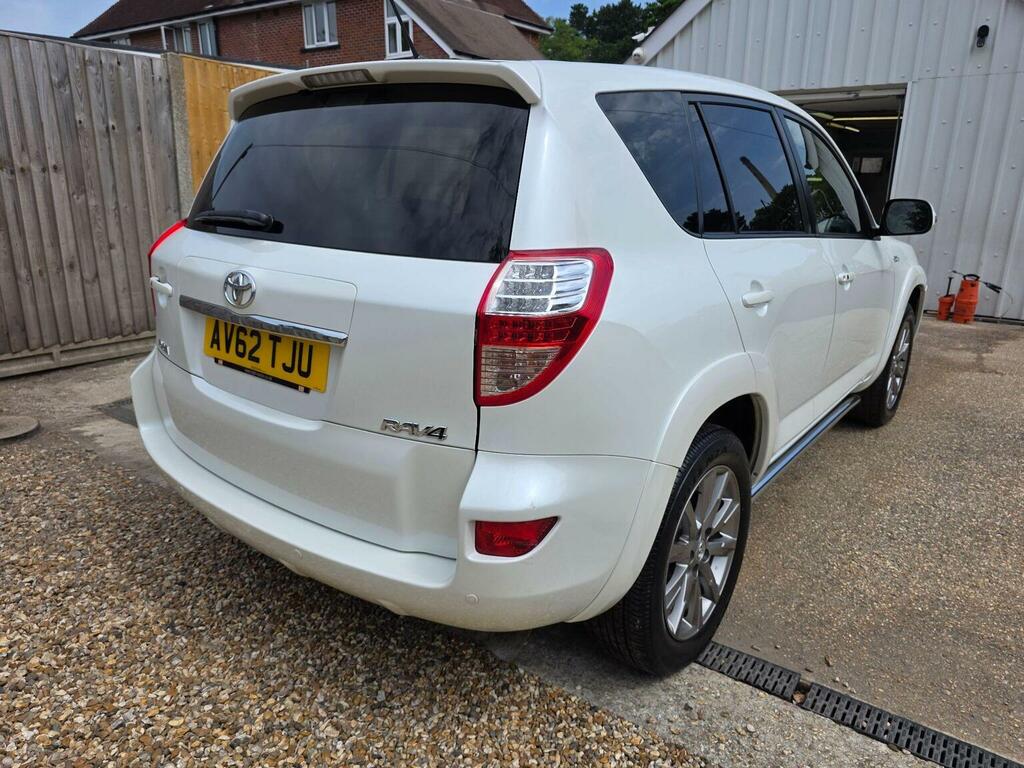 Toyota Rav 4 2.2 D-cat Sr 4Wd Euro 5 AV62TJU White #3