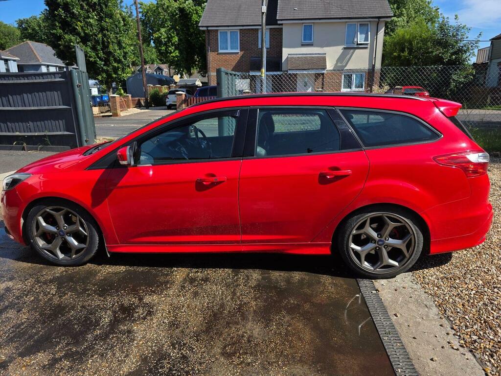 Ford Focus Estate 2.0T Ecoboost St-3 Euro 5 Ss 20131 Red #6