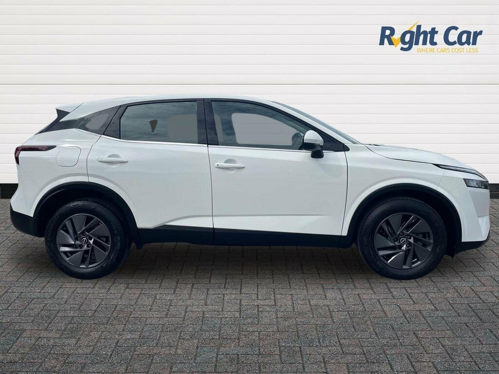 Nissan Qashqai 1.3 Dig-t Mhev Acenta Premium - 2023 23 YF23FHY White #4