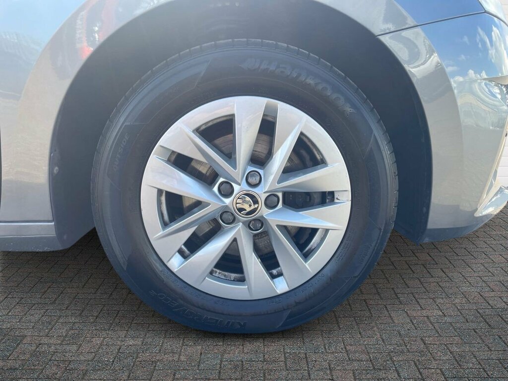Skoda Fabia 1.0 Tsi Se Comfort - 2022 72 CY72BHF Grey #5