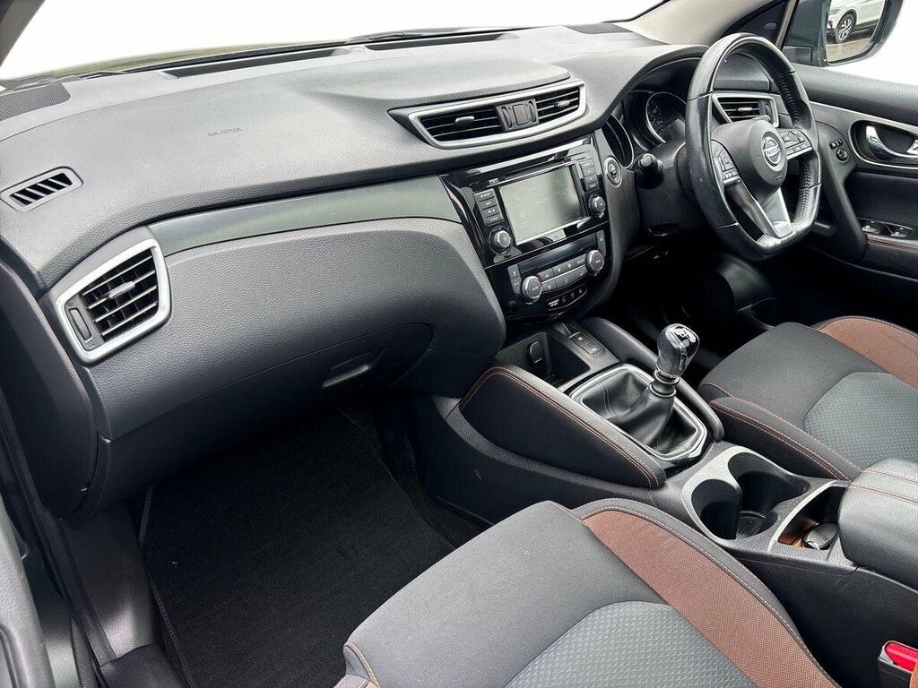 Nissan Qashqai 1.3 Dig-t N-motion - 2019 19 HD19OHY Grey #2