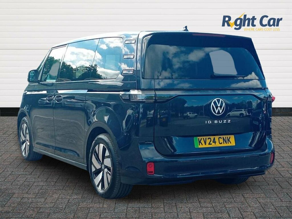 Volkswagen  Match Pro White #3
