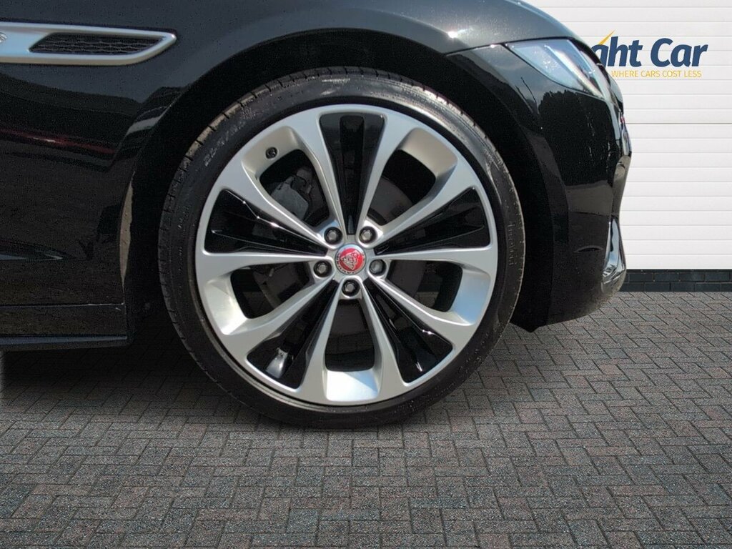 Jaguar XF 2.0 D200 Mhev R-dynamic Hse - 2023 23 Black #5