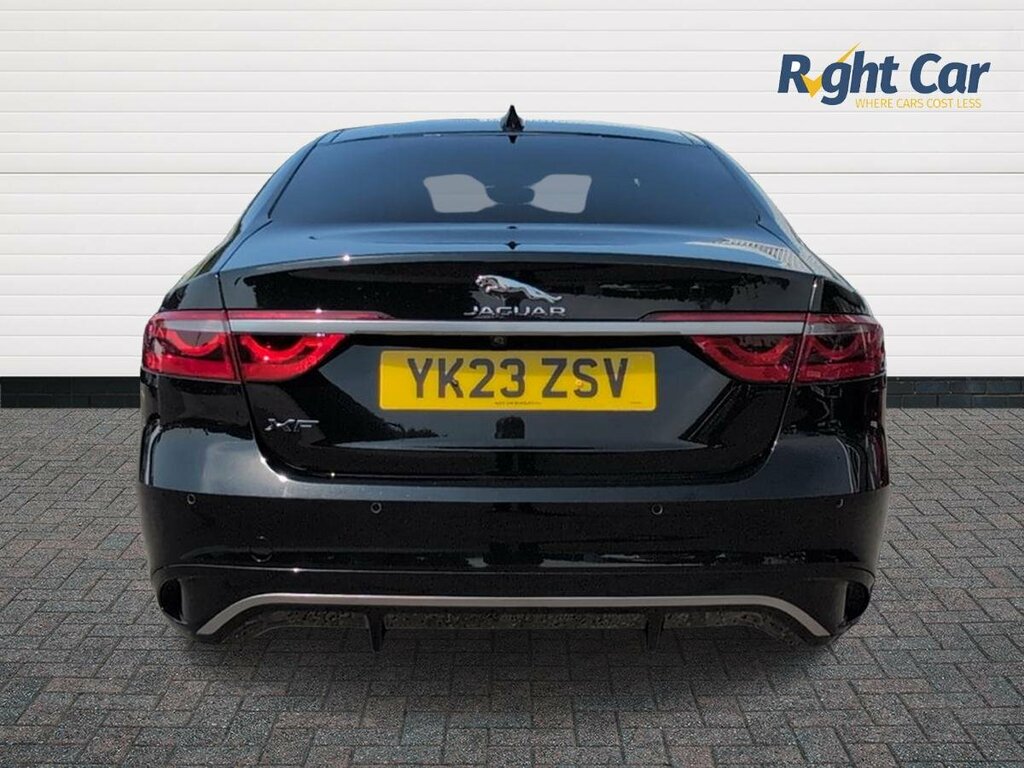Jaguar XF Sportbrake 2.0 D200 R-dynamic Hse Black White #12