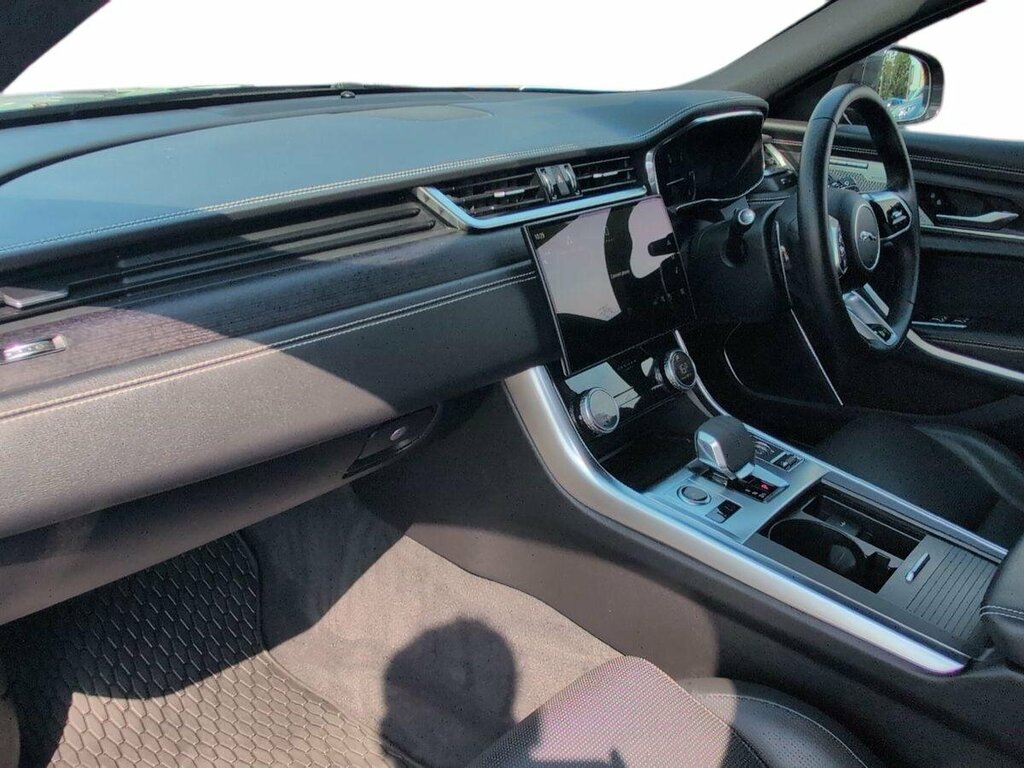 Jaguar XF 2.0 D200 Mhev R-dynamic Hse - 2023 23 Black #2