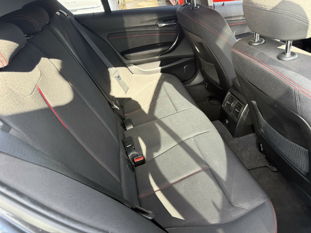BMW 1 Series Manual Black #32