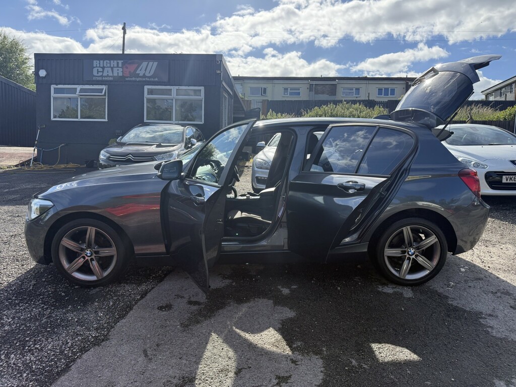 BMW 1 Series Manual Black #28