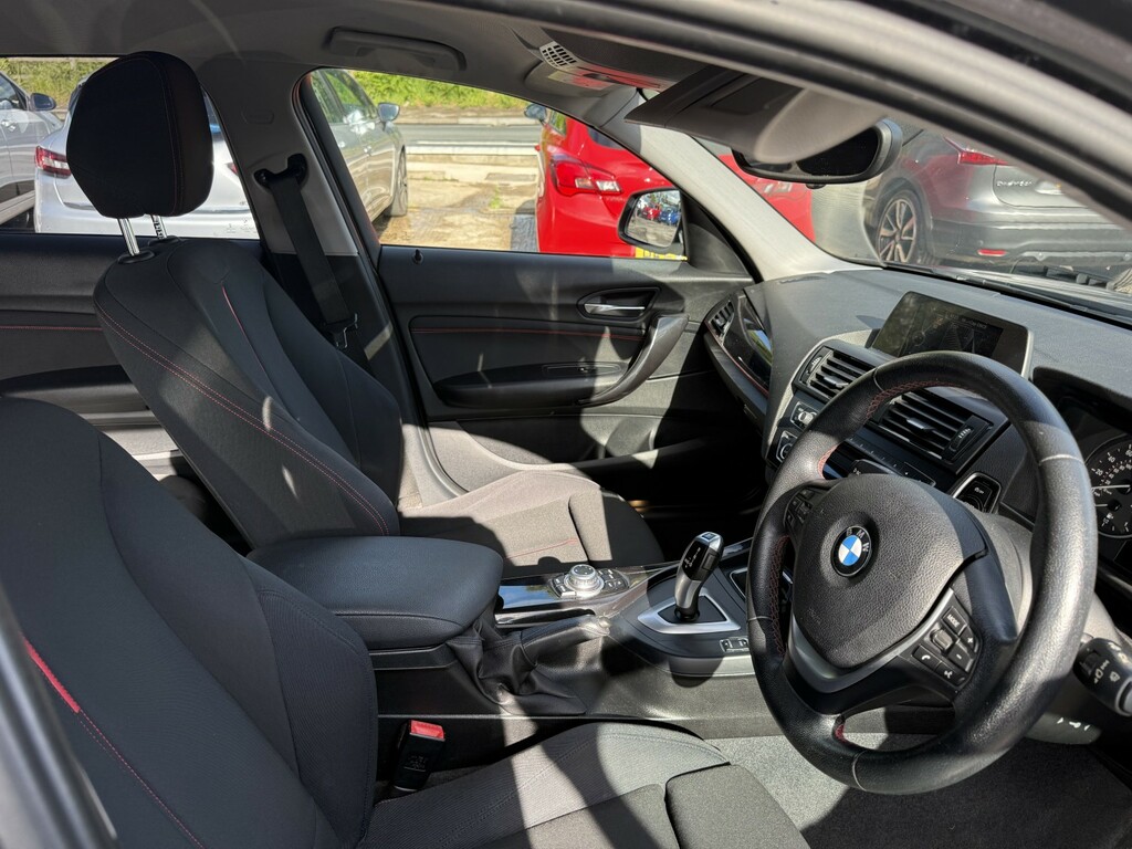 BMW 1 Series Manual Black #35