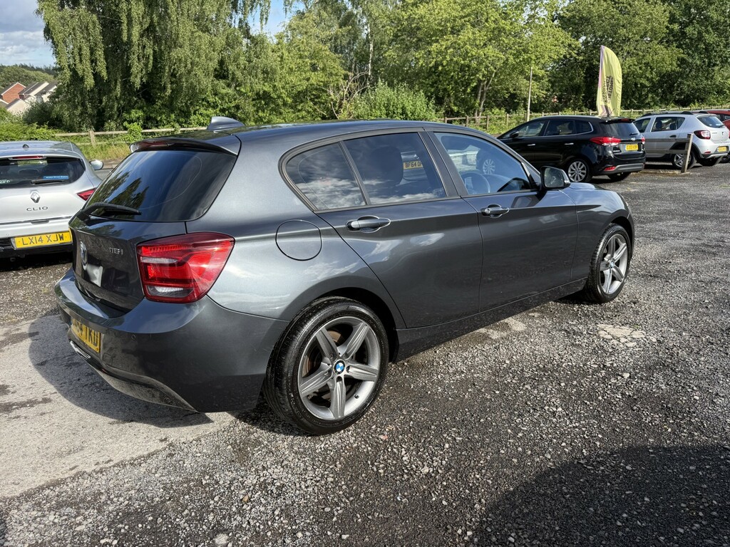 BMW 1 Series Manual Black #14