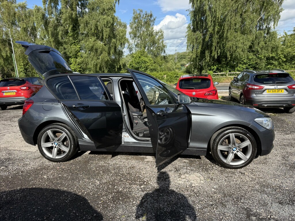 BMW 1 Series Manual Black #33
