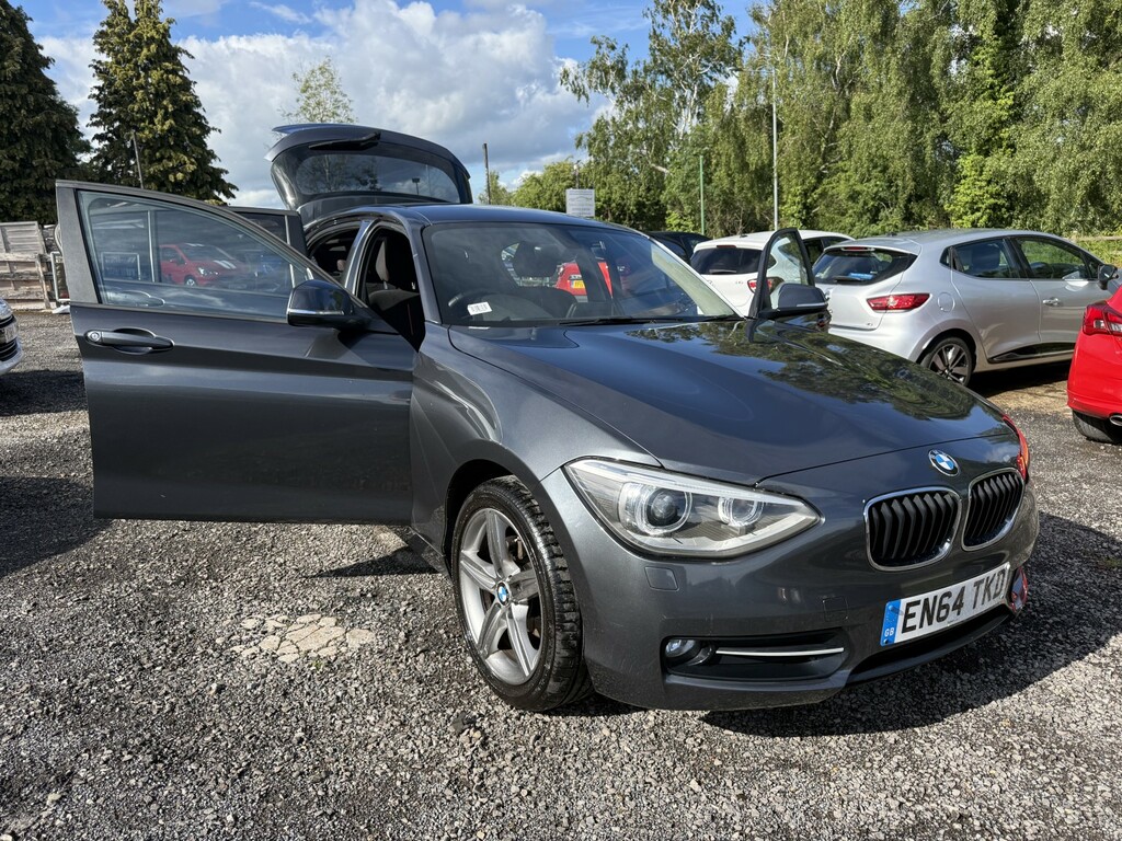 BMW 1 Series Manual Black #25