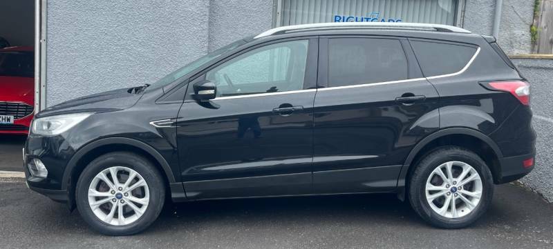 Ford Kuga 1.5 Tdci Titanium 2Wd - 2017 67 MV67ZKS Black #3