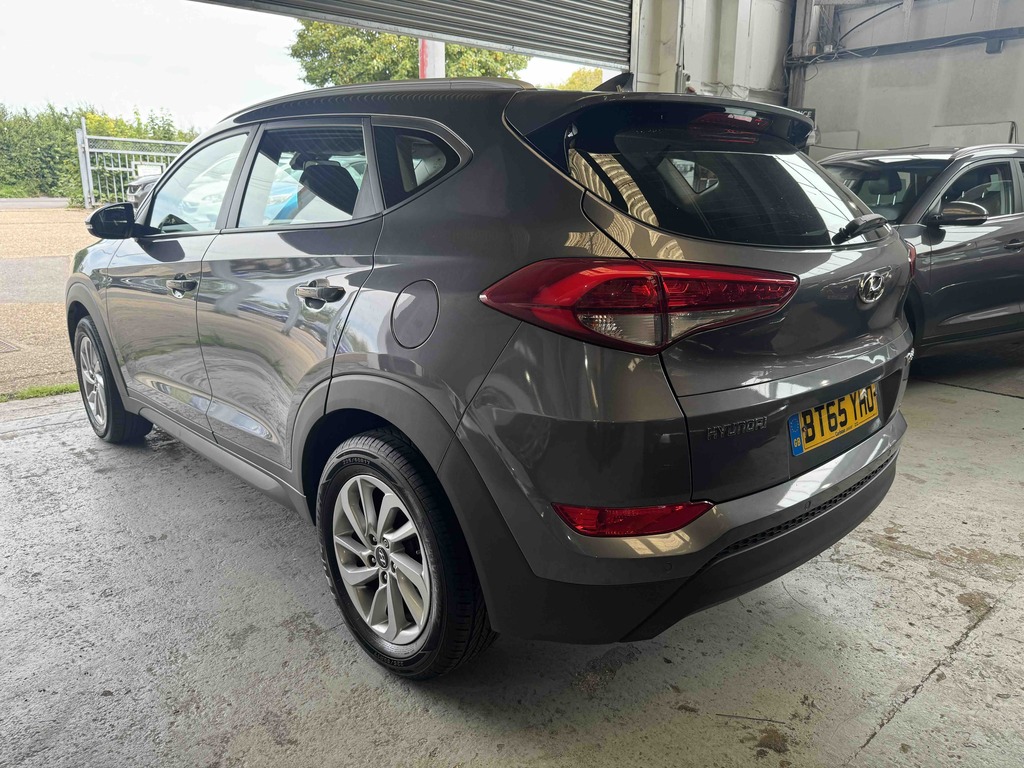 Hyundai Tucson 1.7 Crdi Blue Drive Se Nav BT65YHO Grey #4