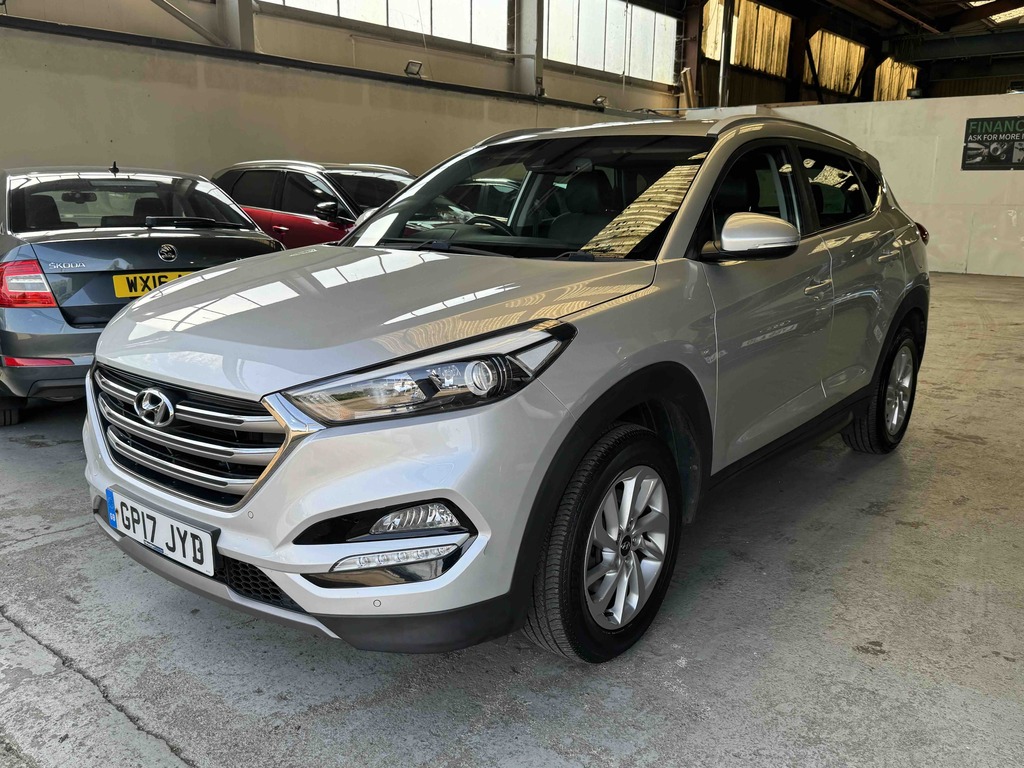Hyundai Tucson 1.7 Crdi Blue Drive Premium GP17JYD Silver #2