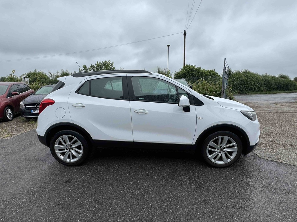 Vauxhall Mokka X 1.6I Active YY17KWJ White #3