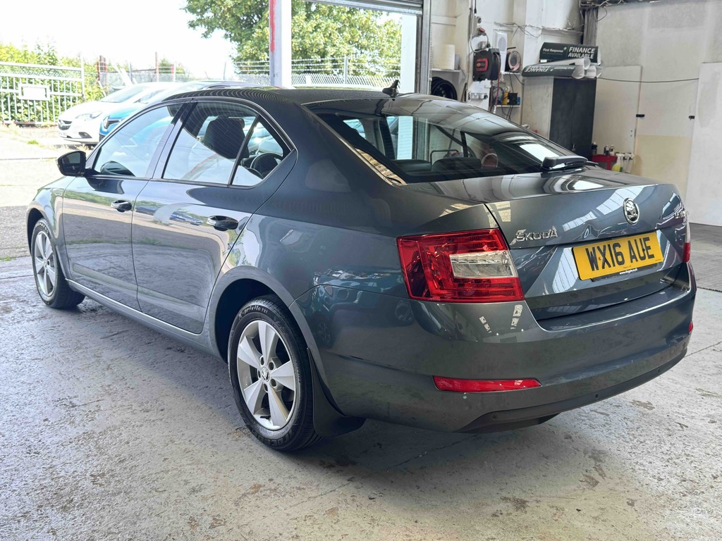 Skoda Octavia 1.4 Tsi 150 Se L Dsg WX16AUE Grey #4