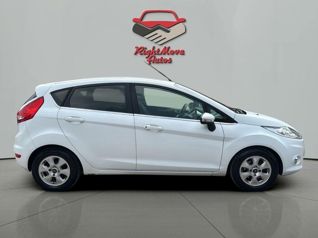 Ford Fiesta Titanium NX12TXC White #6