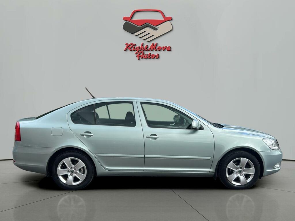 Skoda Octavia Elegance Green #6