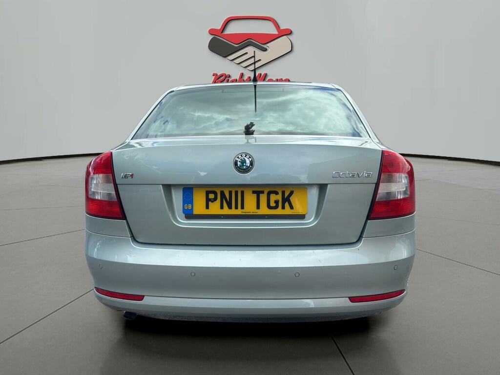 Skoda Octavia Elegance Green #4