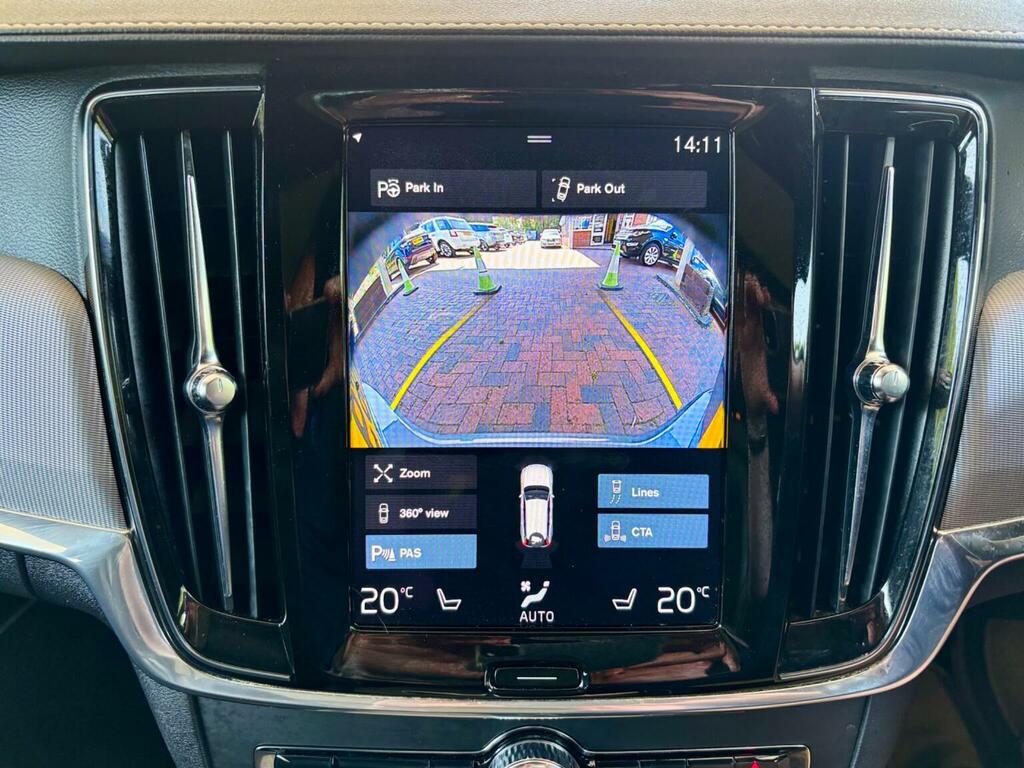 Volvo V90 T4 Momentum Plus White #27