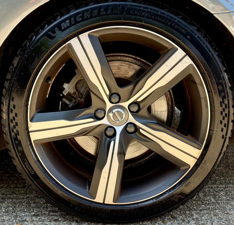 Volvo V90 T4 Momentum Plus White #11