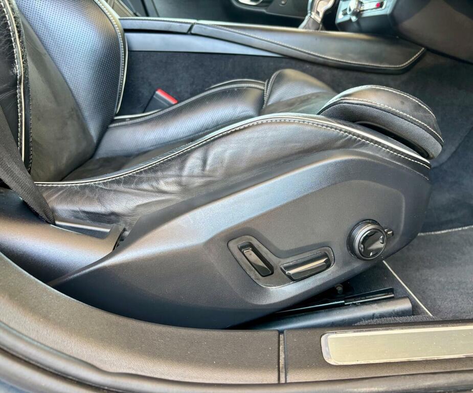 Volvo V90 T4 Momentum Plus White #18