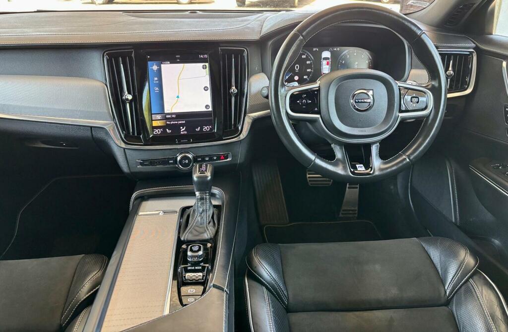 Volvo V90 T4 Momentum Plus White #13