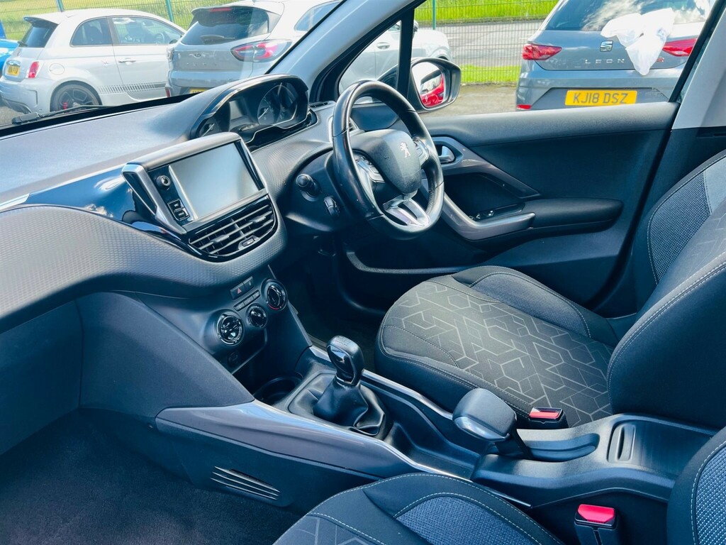 Peugeot 2008 2017 17 Puretech Grey #28