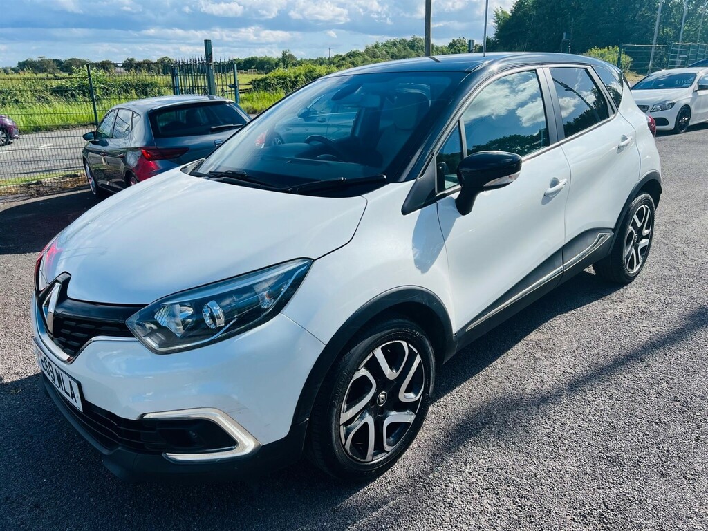 Renault Captur 0.9 Tce Energy Iconic Euro 6 Ss PE69WLA White #3