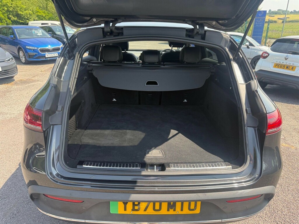 Mercedes-Benz EQC Amg Line Blue #44