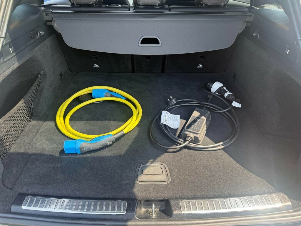 Mercedes-Benz EQC Amg Line Blue #45