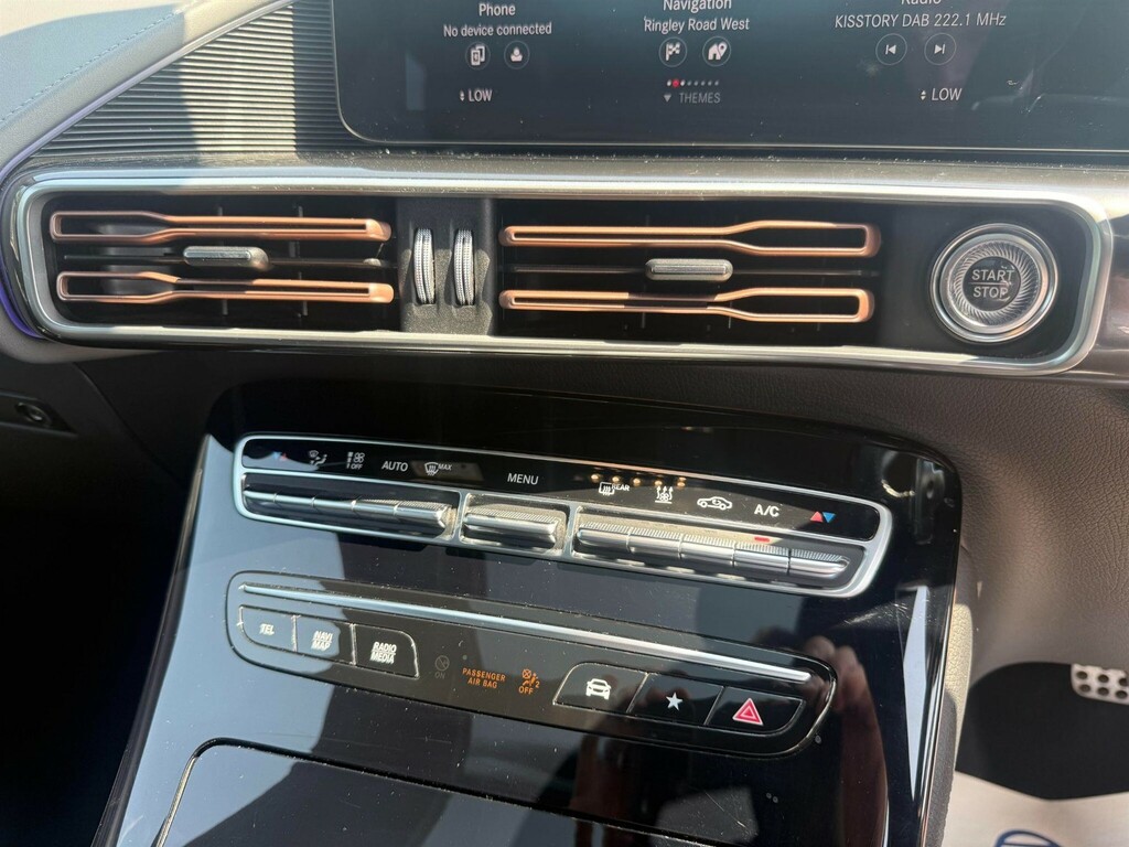 Mercedes-Benz EQC Amg Line Blue #43