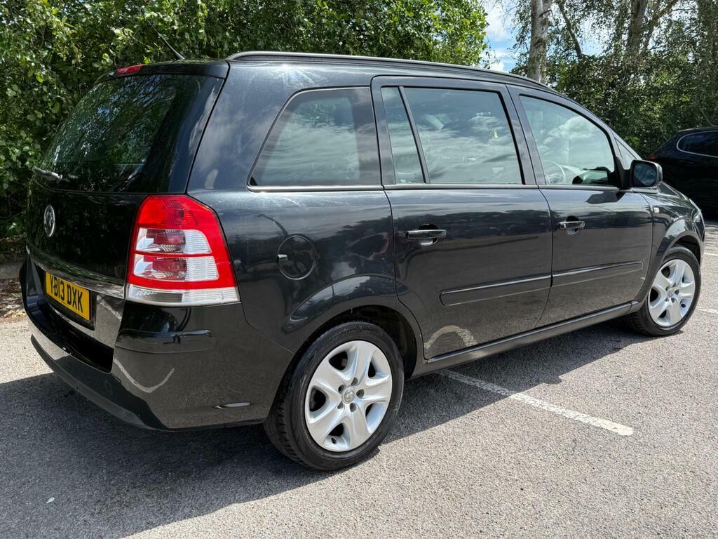 Vauxhall Zafira 1.6 16V Exclusiv Euro 5 Black #4