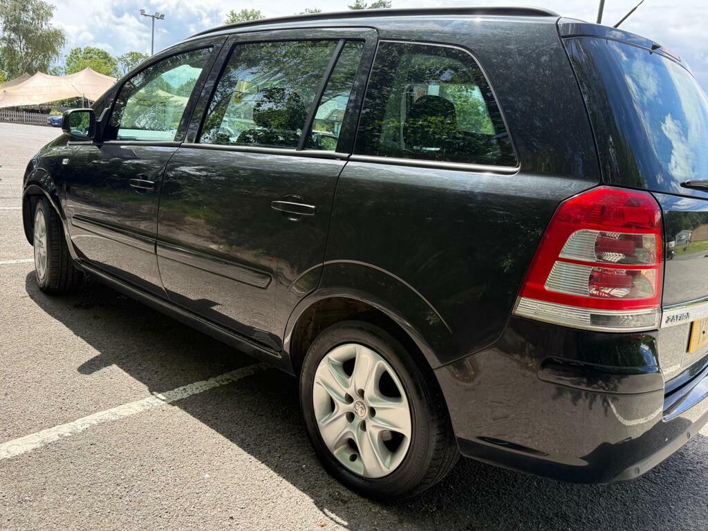 Vauxhall Zafira 1.6 16V Exclusiv Euro 5 Black #3