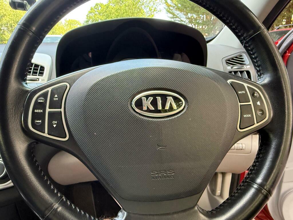Kia Proceed 1.6 3 Red #20