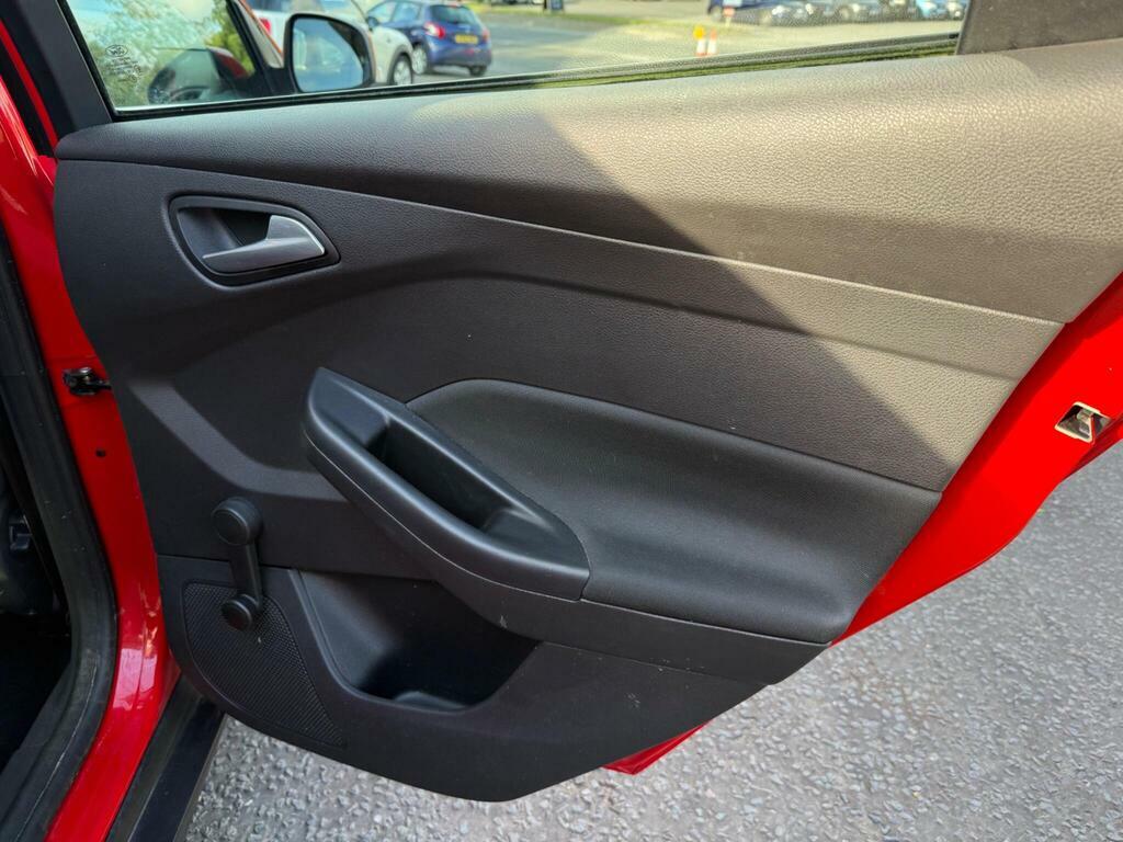 Ford Focus 1.6 Tdci Zetec Euro 5 Ss Grey #17