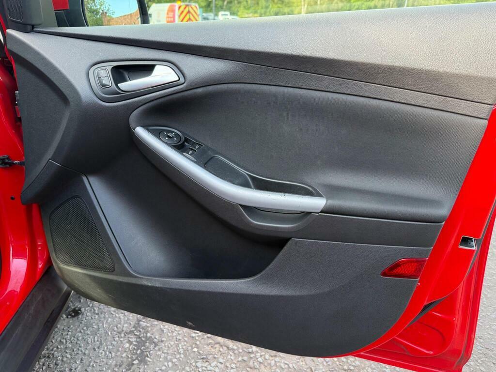 Ford Focus 1.6 Tdci Zetec Euro 5 Ss Grey #18
